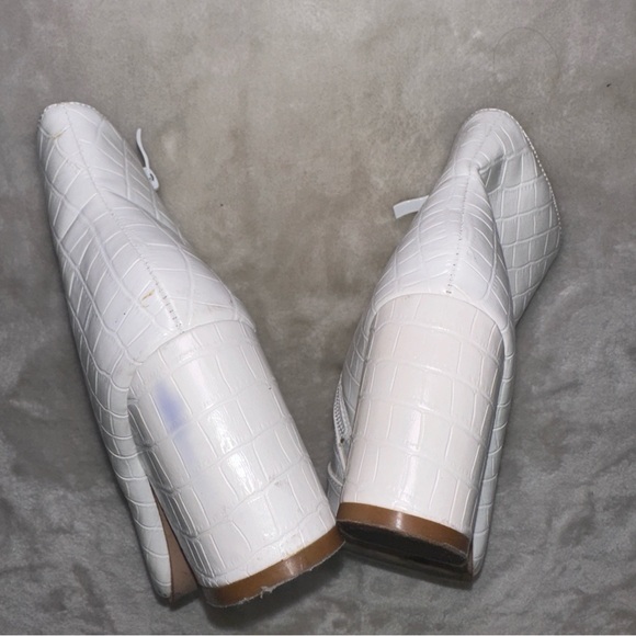 Nasty Gal White Croc Block Pointed Toe Heeled Booties Size 8 - Picture 8 of 10